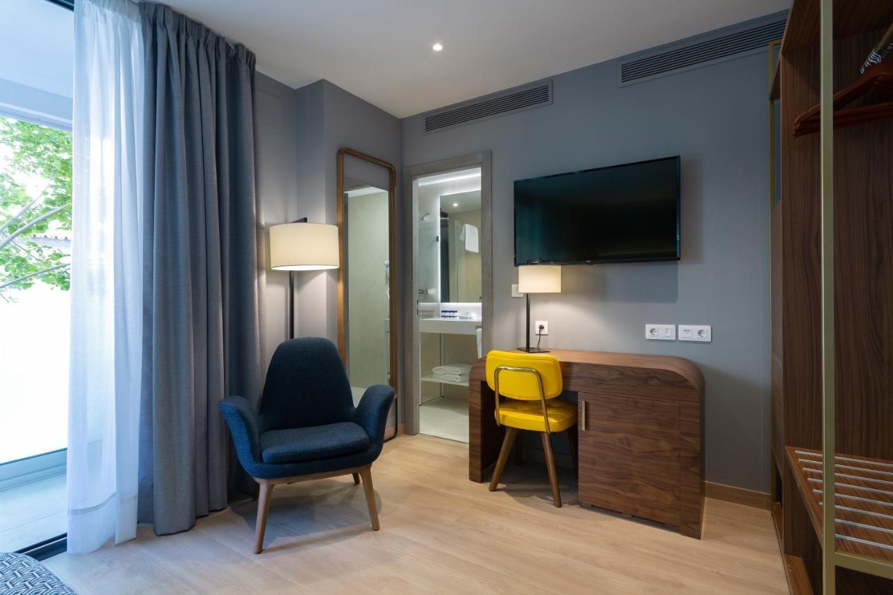 Quarto Duplo com Terraço